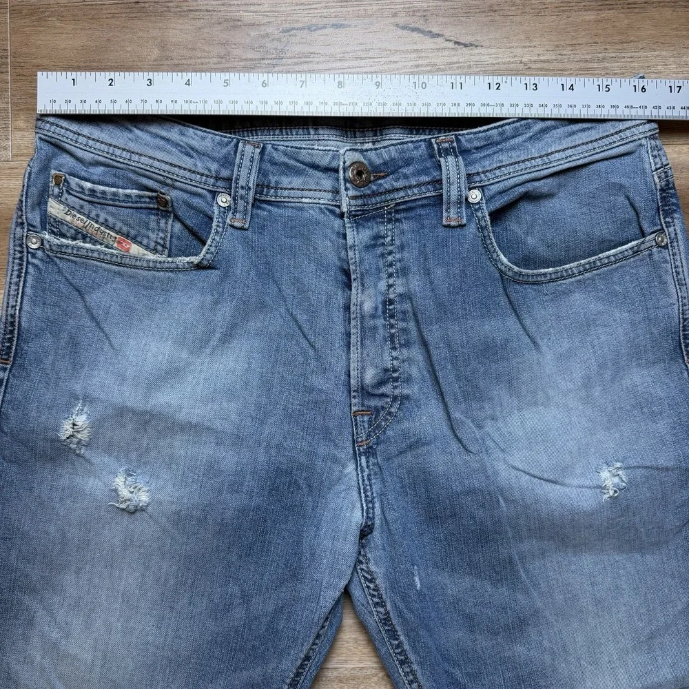 Diesel Jeans Men 32x30 Blue Larkee-Relaxed Comfort Straight Leg Destroyed 0811E